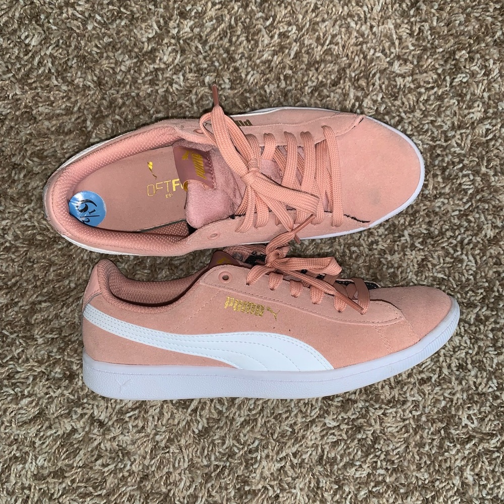 PUMAS Pink and White Suede Sneakers